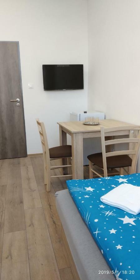Hostel White Coral Club Koszyce Zewnętrze zdjęcie